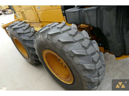 Livellatrici 2011 Caterpillar 140M2 (26)