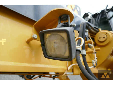 Livellatrici 2011 Caterpillar 140M2 (34)