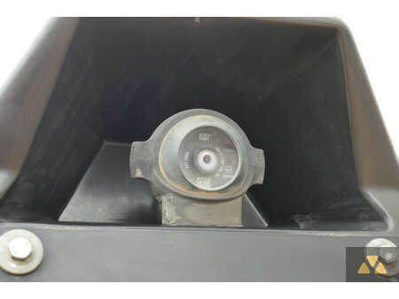 Livellatrici 2011 Caterpillar 140M2 (37)