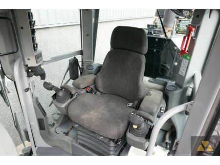 Livellatrici 2011 Caterpillar 140M2 (7)