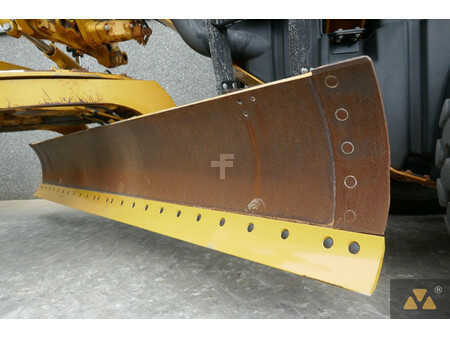 Livellatrici 2011 Caterpillar 120M (12)