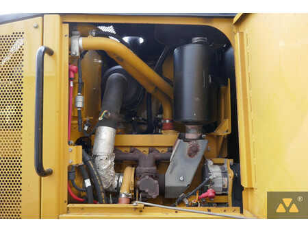 Livellatrici 2011 Caterpillar 120M (23)