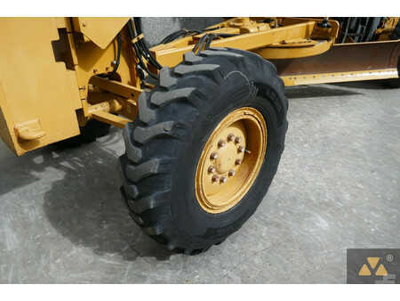 Livellatrici 2011 Caterpillar 120M (28)