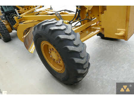 Livellatrici 2011 Caterpillar 120M (29)