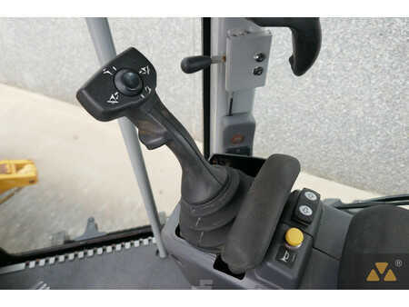 Livellatrici 2011 Caterpillar 120M (36)