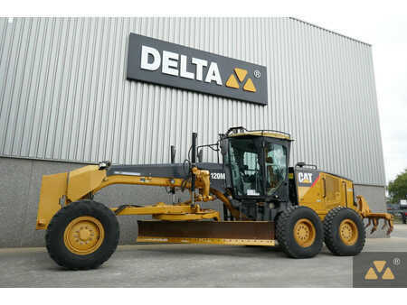 Livellatrici 2011 Caterpillar 120M (4)