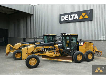 Livellatrici 2011 Caterpillar 120M (8)