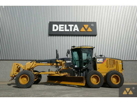 Livellatrici 2008 Caterpillar 120M (1)