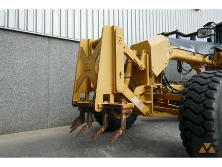 Livellatrici 2008 Caterpillar 120M (10)