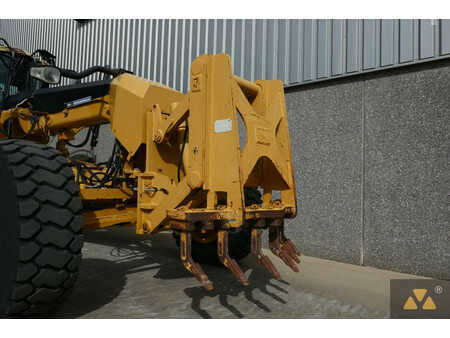 Livellatrici 2008 Caterpillar 120M (11)