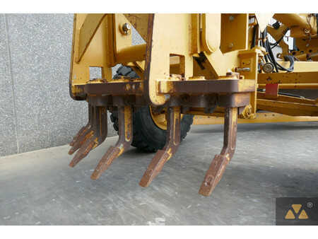 Livellatrici 2008 Caterpillar 120M (12)