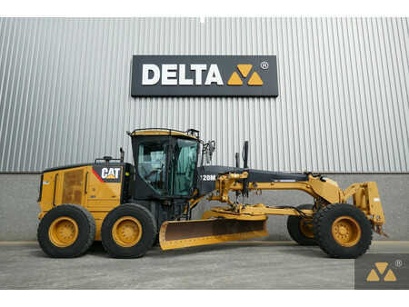 Livellatrici 2008 Caterpillar 120M (2)