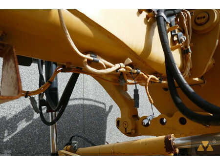 Livellatrici 2008 Caterpillar 120M (22)