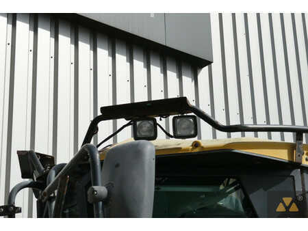 Livellatrici 2008 Caterpillar 120M (30)