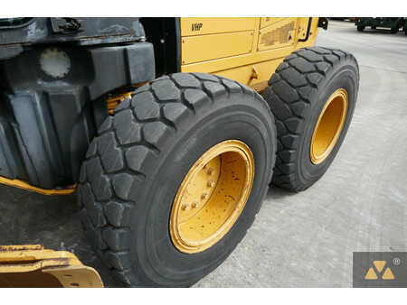 Livellatrici 2008 Caterpillar 120M (35)