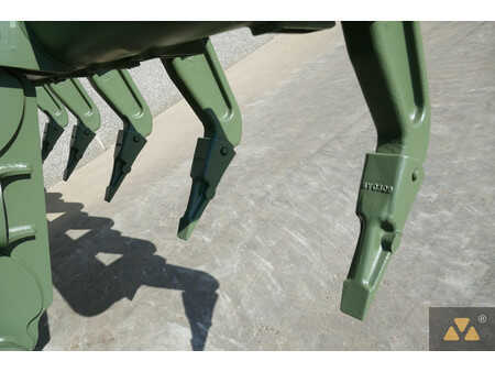 Livellatrici 2008 Caterpillar 130G Ex-army (10)