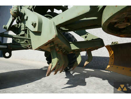 Livellatrici 2008 Caterpillar 130G Ex-army (11)