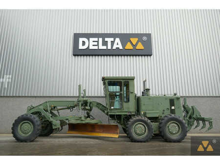 Osztályosok 2007 Caterpillar 130G Ex-army (1)