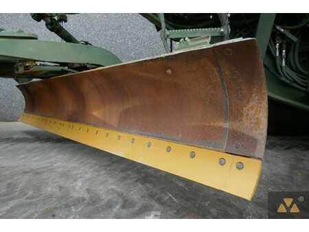 Osztályosok 2007 Caterpillar 130G Ex-army (11)