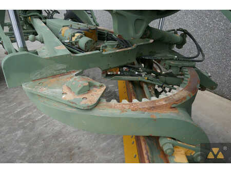 Osztályosok 2007 Caterpillar 130G Ex-army (13)