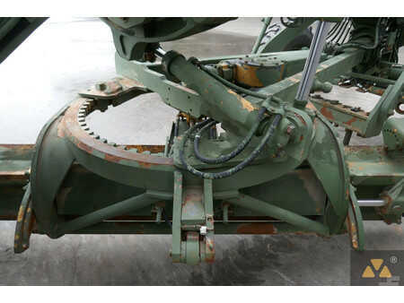 Osztályosok 2007 Caterpillar 130G Ex-army (16)