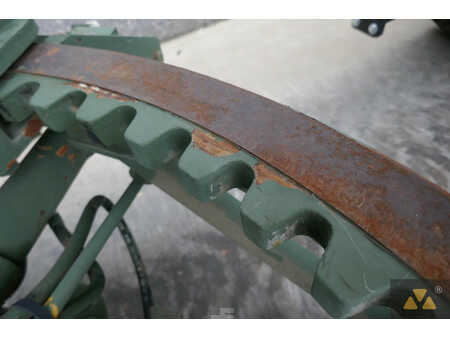 Osztályosok 2007 Caterpillar 130G Ex-army (17)