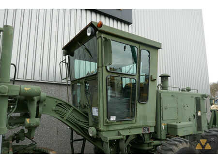 Osztályosok 2007 Caterpillar 130G Ex-army (23)