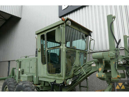 Osztályosok 2007 Caterpillar 130G Ex-army (24)