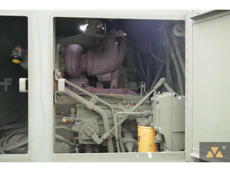 Osztályosok 2007 Caterpillar 130G Ex-army (28)