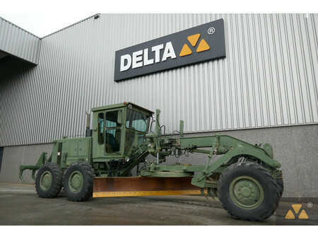 Osztályosok 2007 Caterpillar 130G Ex-army (3)