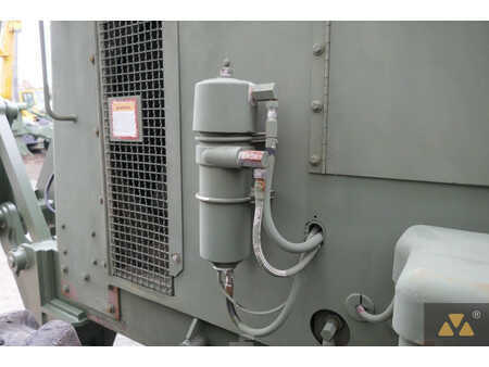 Osztályosok 2007 Caterpillar 130G Ex-army (32)