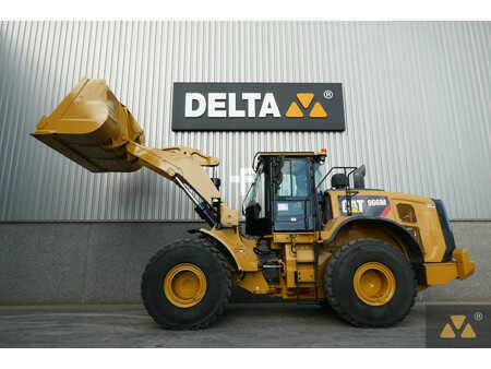 Ładowarki kołowe 2016 Caterpillar 966M (11)