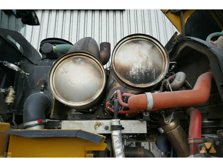 Ładowarki kołowe 2016 Caterpillar 966M (29)