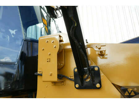 Ładowarki kołowe 2016 Caterpillar 966M (37)