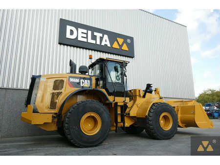 Ładowarki kołowe 2016 Caterpillar 966M (5)