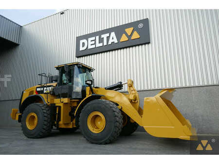 Ładowarki kołowe 2016 Caterpillar 966M (9)
