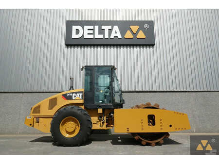Single drum compactors 2009 Caterpillar CP76 (2)