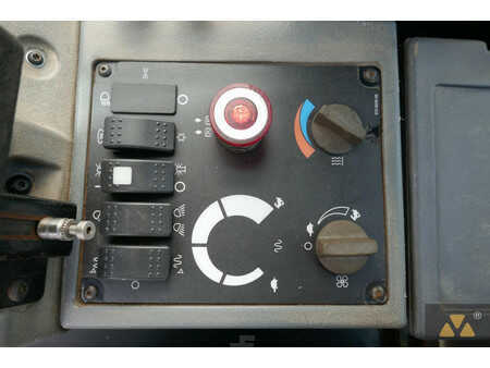 Single drum compactors 2009 Caterpillar CP76 (31)