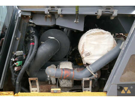 Telaketjupuskutraktorit 2008 Komatsu D65PX-15EO (17)