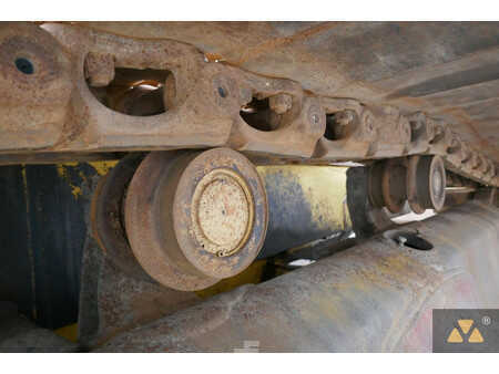 Telaketjupuskutraktorit 2008 Komatsu D65PX-15EO (26)