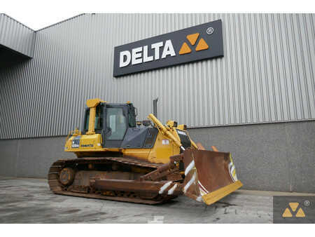 Telaketjupuskutraktorit 2008 Komatsu D65PX-15EO (3)