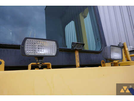 Telaketjupuskutraktorit 2008 Komatsu D65PX-15EO (35)