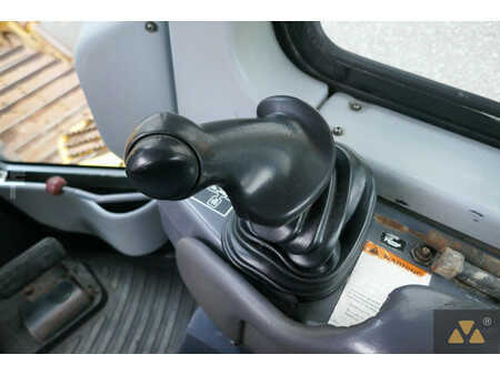 Telaketjupuskutraktorit 2008 Komatsu D65PX-15EO (39)