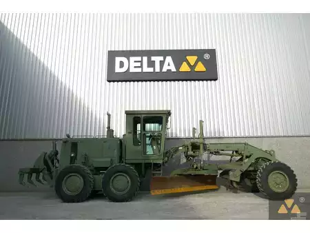 Grejdry 2007 Caterpillar 130G Ex-army (2)