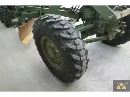 Grejdry 2007 Caterpillar 130G Ex-army (30)