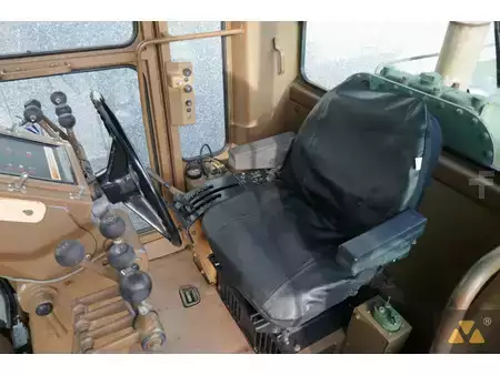 Grejdry 2007 Caterpillar 130G Ex-army (7)