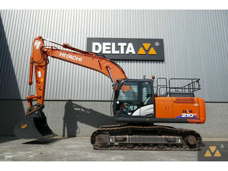 Kettenbagger 2021 Hitachi ZX210LC-6 (1)