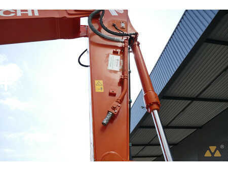 Kettenbagger 2021 Hitachi ZX210LC-6 (12)