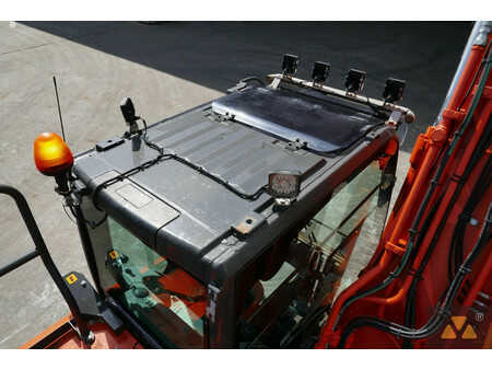 Kettenbagger 2021 Hitachi ZX210LC-6 (14)