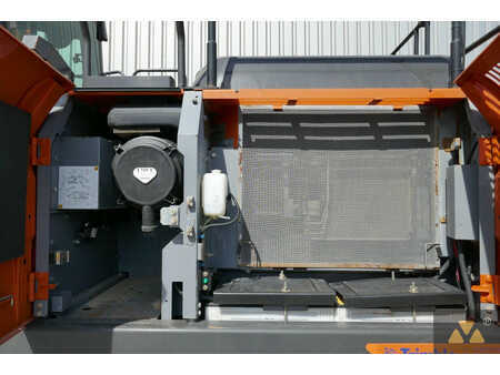 Kettenbagger 2021 Hitachi ZX210LC-6 (18)